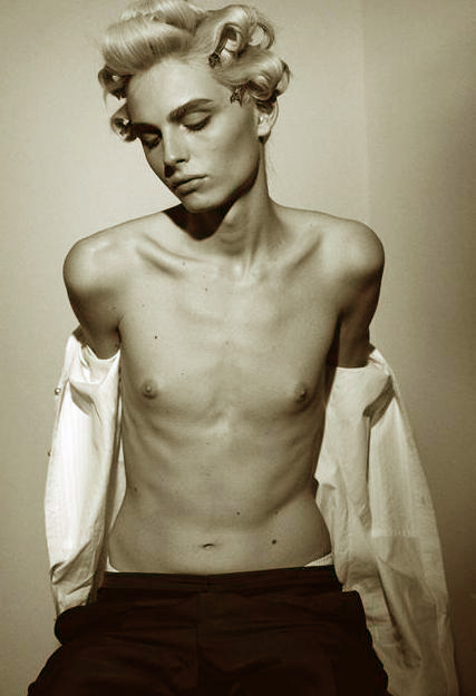 Androgynous Male Model Nude