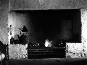 Old Irish Hearth, Lough Doolin, C. Clare (1935). Public domain image.