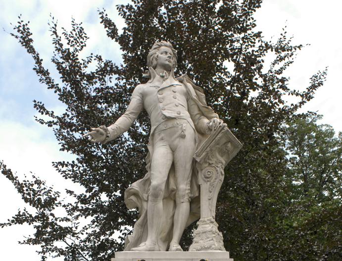 Mozart Statue