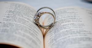 rings on bible