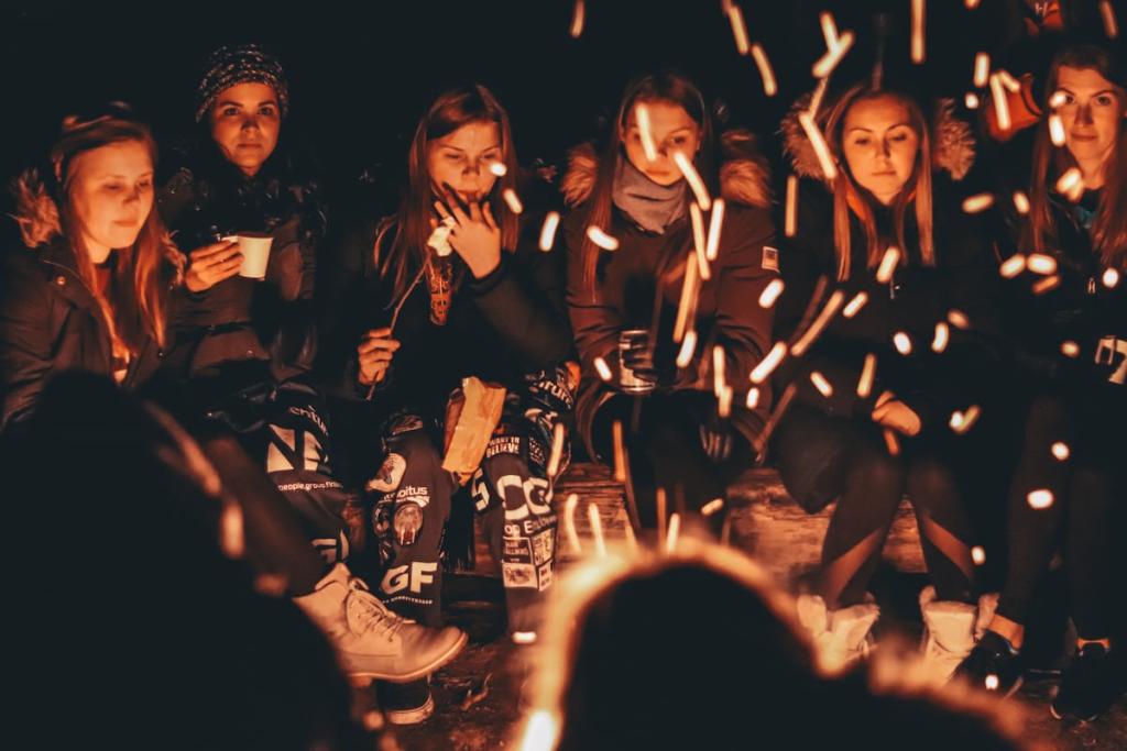 https://unsplash.com/photos/women-near-bonfire-at-night-Vrb5X-UKAb8?utm_source=unsplash&utm_medium=referral&utm_content=creditShareLink