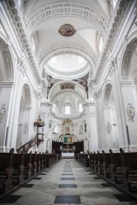 A clean, magnificent, white church
