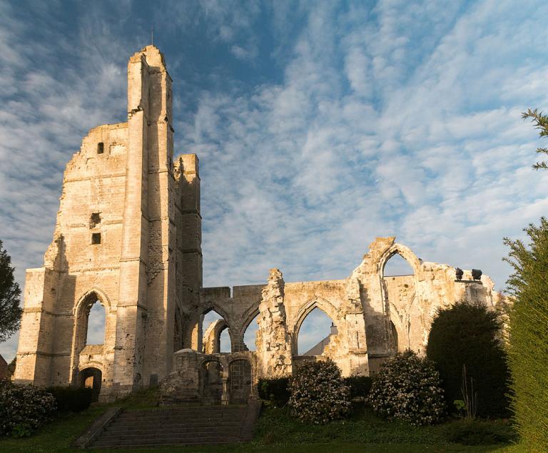 Ruined church in Ablain-Saint-Nazaire