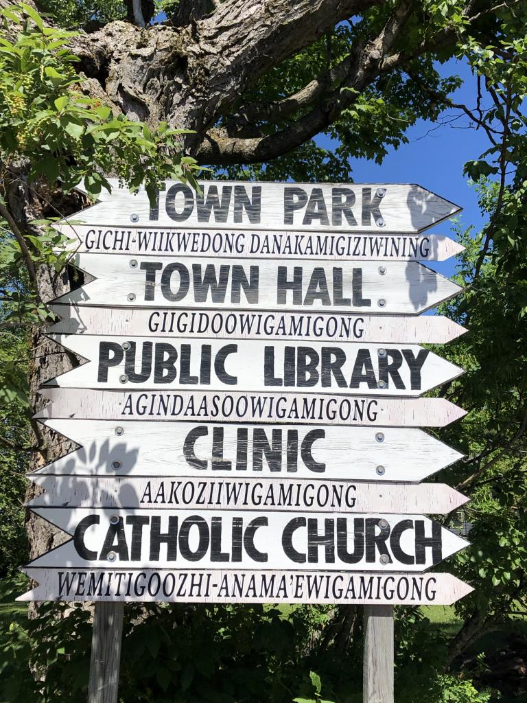 Sign in La Pointe, WI in both English and Ojibwe