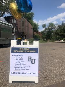 Sign for incoming student event at Bethel University