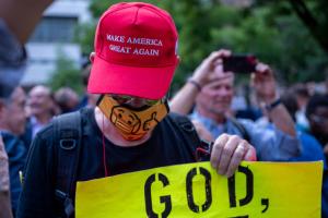People react to President Trump's guilty verdict near Manhattan Criminal Court (AP Newsroom)