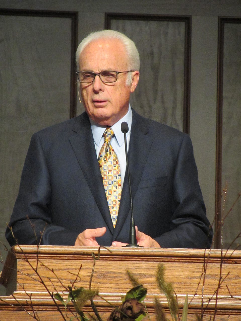 John MacArthur’s Expository Preaching
