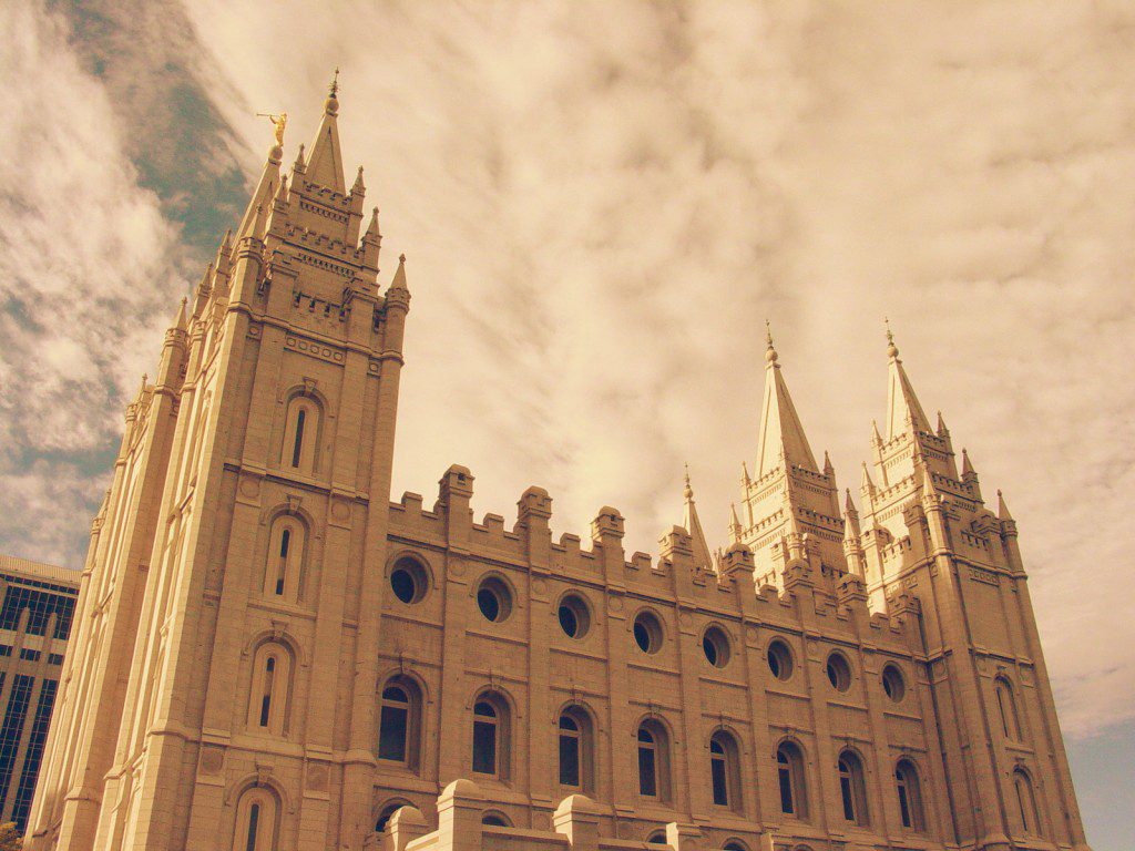 Obligitory Mormon Institution Image (Wikimedia commons)