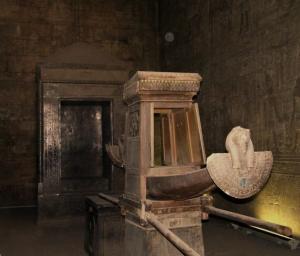 Egyptian Ark of The Covenant?