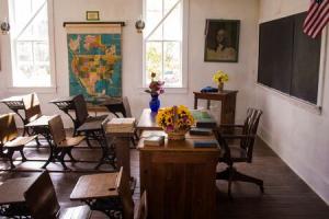 Schoolhouse on UnSplash by Jeffrey Hamilton at the Indian Cave State Park, Shubert, United States