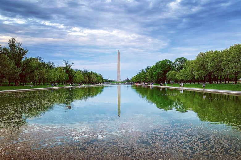 What Does Qāḏaš Connect The Reflecting Pool & The GOP?