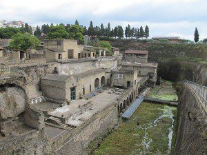 Ercolano, ancient and modern