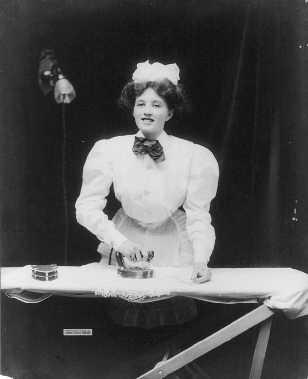 Ironing a doily in 1908
