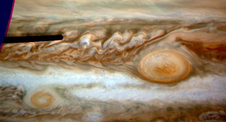 Hubble does two Jovian spots