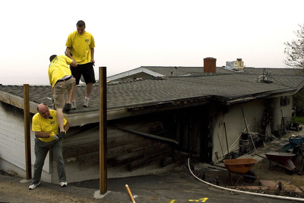 FEMA photo of Mormon missionaries doing service