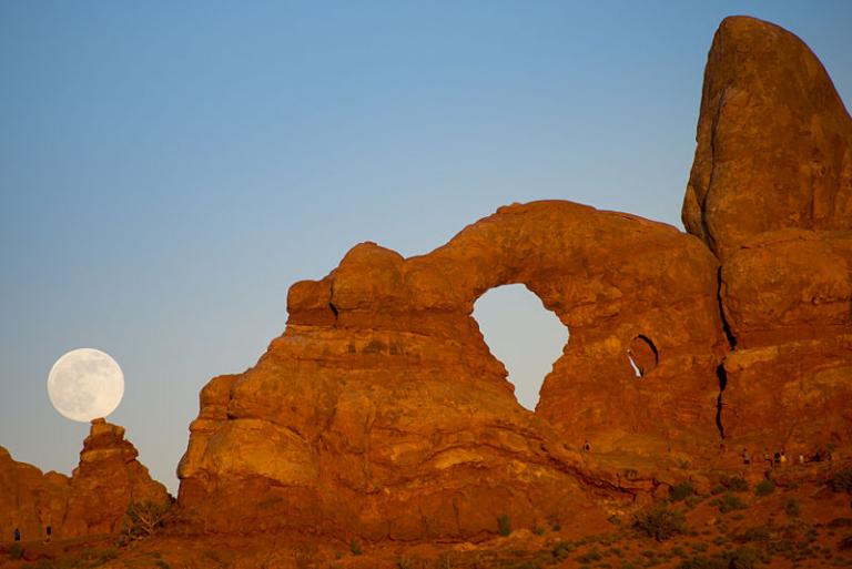 Turret Arch, with full moon