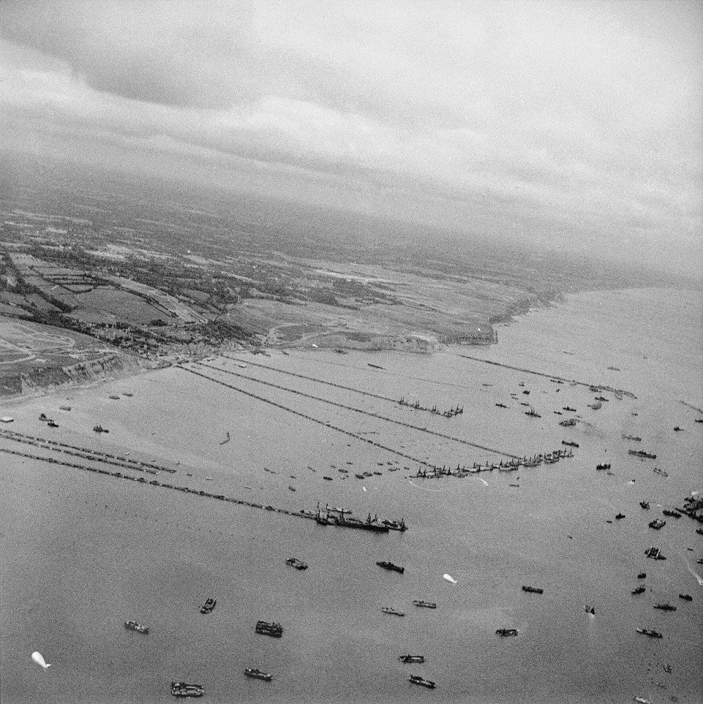 Arromanches-les-Bains in 1944