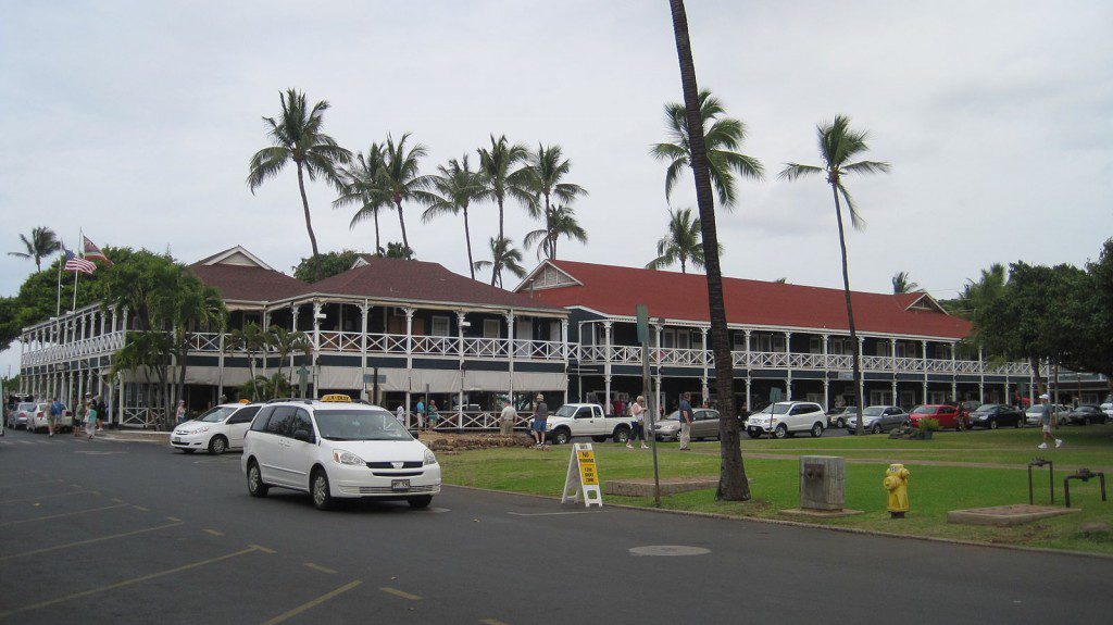 Lahaina's Pioneer Inn