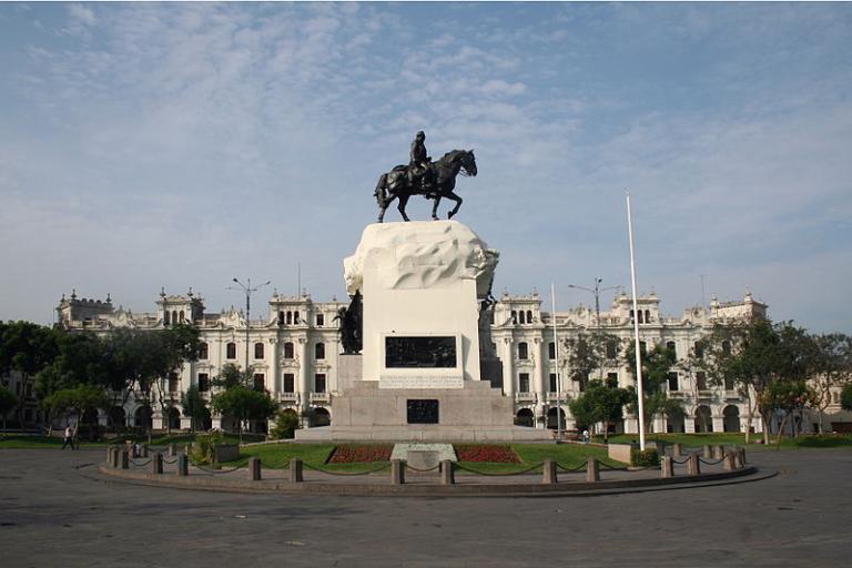 Jose Martin's statue in Lima