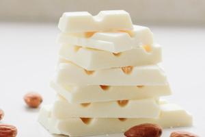 white chocolate and almonds