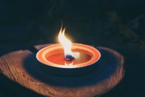 Oil lamp