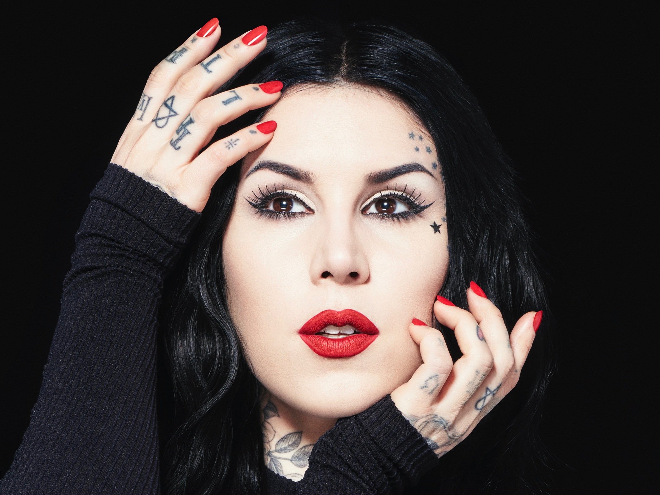 Kat von d. Кэт вон ди. Кэт вон ди косметика. Леафар фон ди Рейес. Кейт фон ди тату.