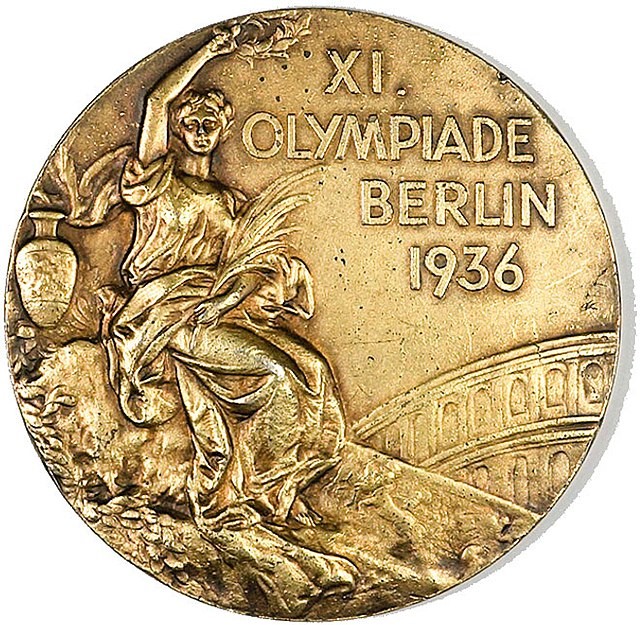 Picture of gold medal from 1936 Summer Olympics in Berlin