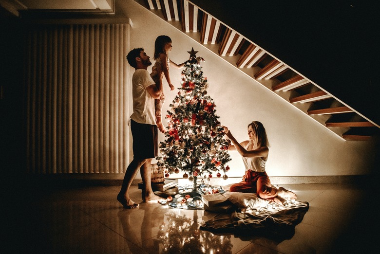 Family at Christmas / Image courtesy of Jonathan Borba via Unsplash