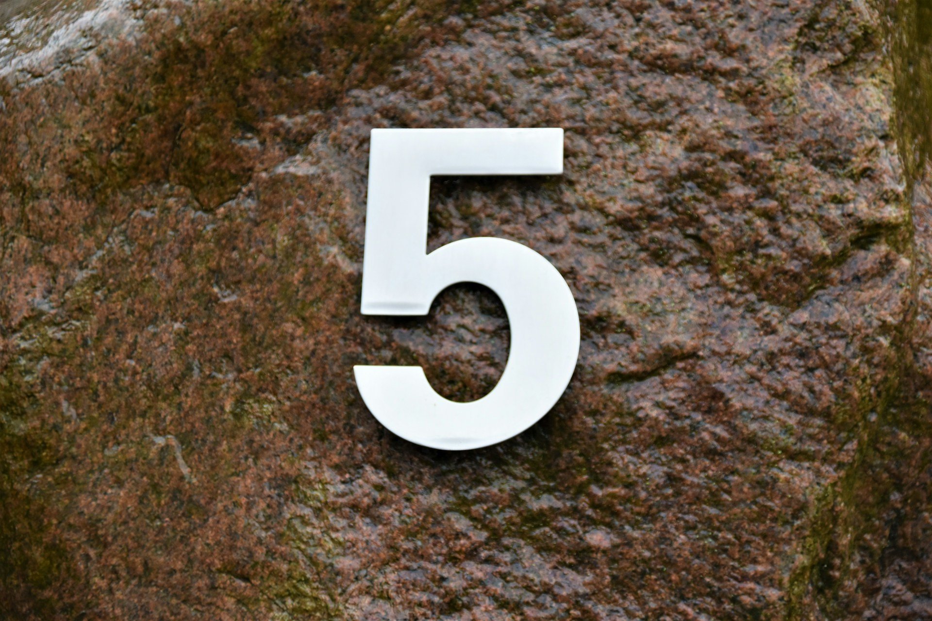 Photo by Waldemar on Unsplash. God is Still SPEAKing: 5 Ways to Hear God’s Guiding Voice.