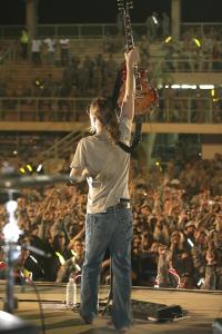 Photo | Wes Scantlin at Al Asad Air Base | courtesy of Kenneth Robinson, Wikimedia Creative Commons