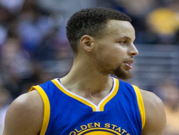 Steph Curry and the Golden State Warriors vs the Washington Wizards on February 3, 2016.