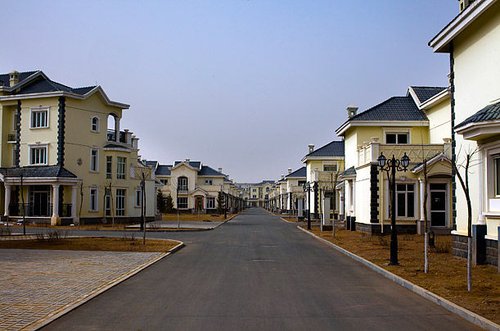 empty neighborhood