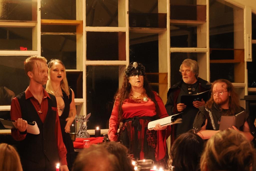 photo by Cathy Beckett