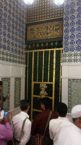 Mosque of Prophet Mohammed in Madinah: Access for men to the house of the Prophet