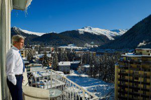 Secretary_Kerry_Admires_View_of_Davos,_Switzerland,_Before_Delivering_Remarks_at_World_Economic_Forum_(24537084945)