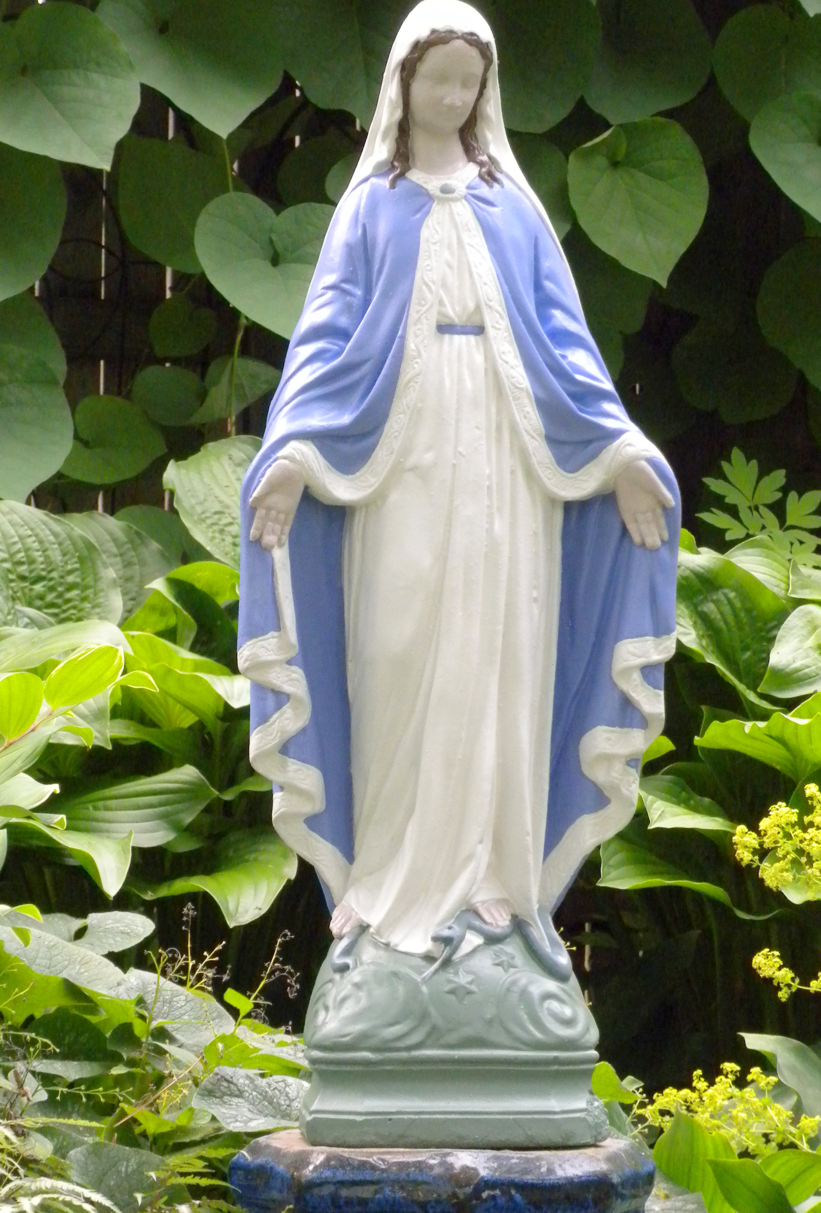 virgin Yava mary with