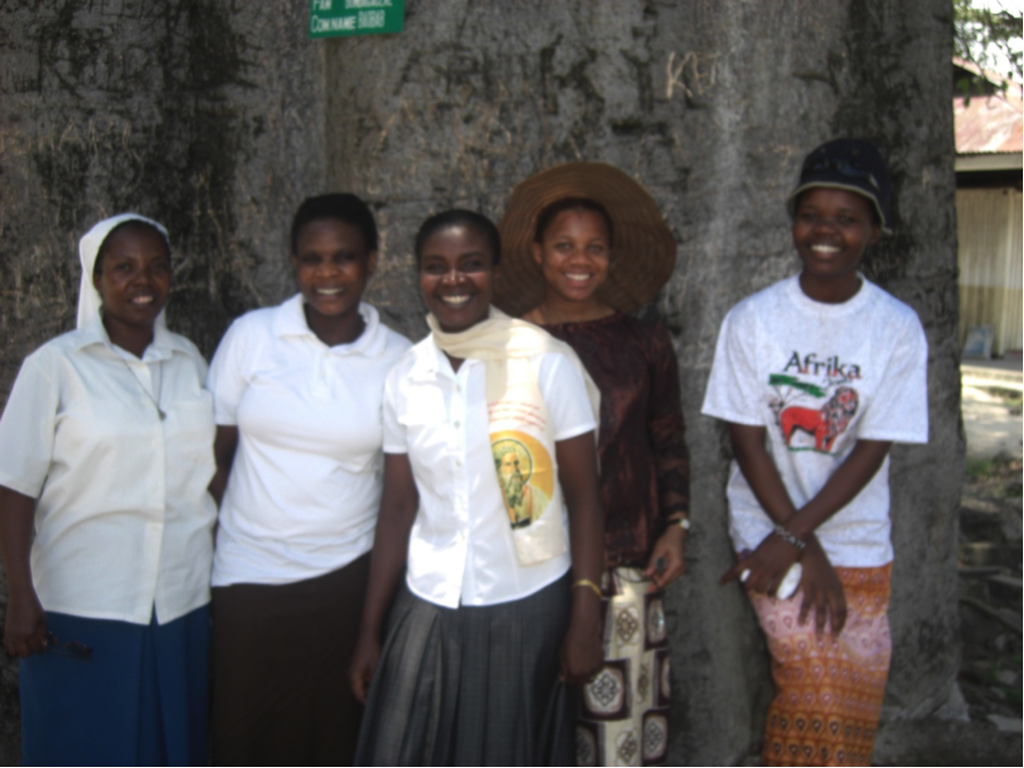 Sr. Caroline, Mercyline, Edreen, Rose Mary and Emmanuela - Photo courtesy of Sr. Caroline, Paulines Africa