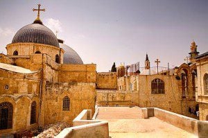 Domes_of_the_Church_of_the_Holy_Sepulchre