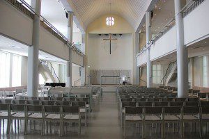 640px-Luther_Church,_Helsinki,_inside