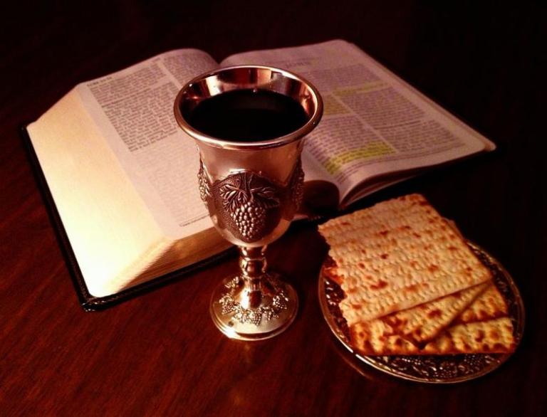 Bible_and_Lord's_Cup_and_Bread