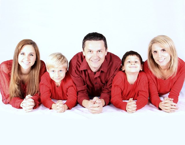 Thanks, stock family #46252 for demonstrating the creepy effect of matching outfits. #Pexels