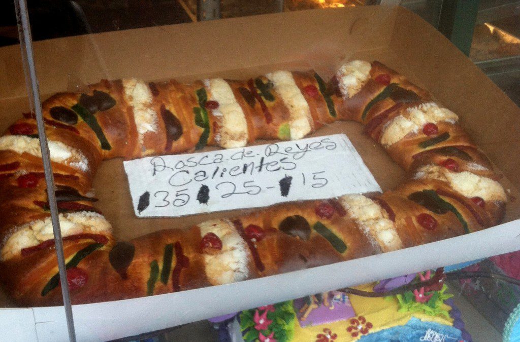Rosca de Reyes photo by Lilith Dorsey 2014. All rights reserved.