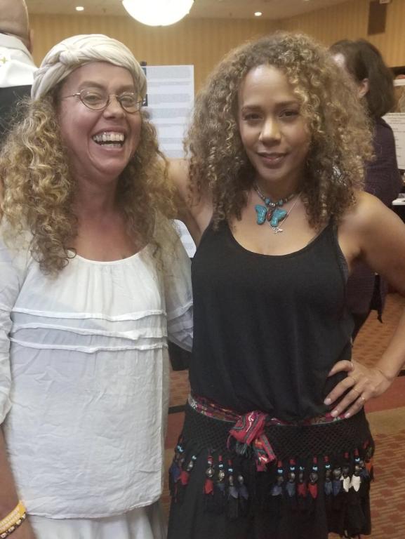 Rachel True