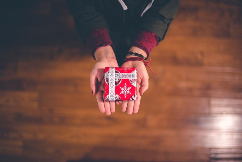 2 The Most Important Gifts You Can Give This Season Shaunti Feldhahn
