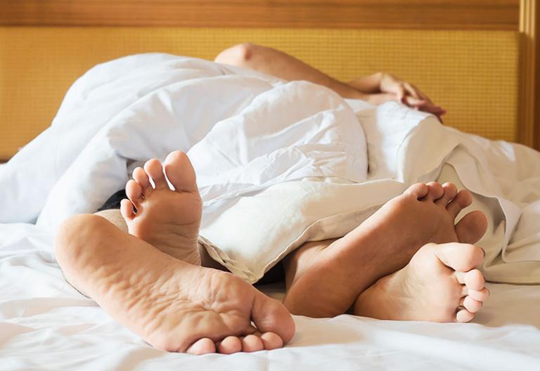 Sex Creates A Powerful Connection With Your Man’s Heart - Shaunti Feldhahn