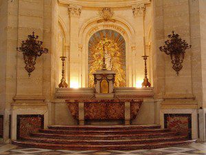 800px-Cathedrale_saint_louis_versailles_tabernacle