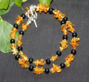 Jet and amber necklace