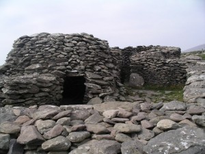 Bee hive huts near Slea Head, Ireland. Warren Buckley, via Wikimedia Commons