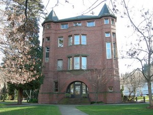 Alexander Hall, SPU, By Joel Mabel, via Wikimedia Commons