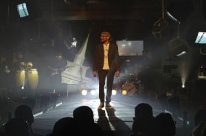 samcintroninconcert